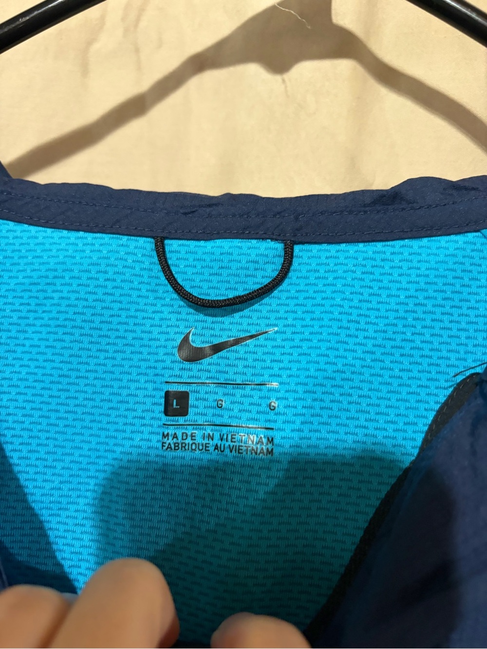 Nike wind jacket - Picture 2 of 3